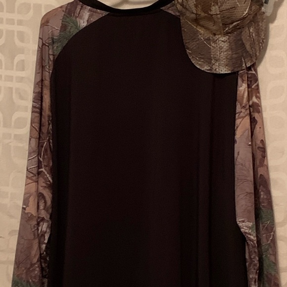 2 Piece Men’s Long Sleeve Shirt with Hat - Picture 5 of 5